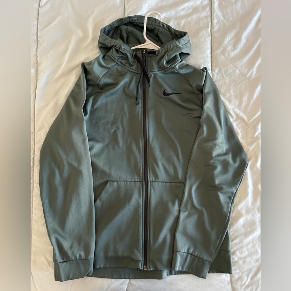 Nike Dri-FIT Forest Green Jacket